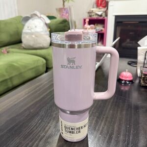 NEW Stanley Aster Quencher H2.0 FlowState Tumbler 40oz - LIMITED EDITION